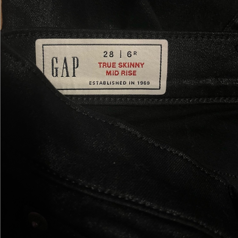 GAP Mid Rise Foil Vintage Slim Jeans - Picture 3 of 5